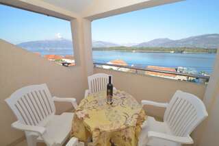 Апартаменты Apartments and Studios Jokić Тиват Апартаменты-студио с балконом и видом на море-15