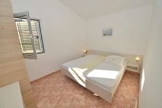 Апартаменты Apartments and Studios Jokić Тиват Апартаменты с 1 спальней и балконом с видом на море-20