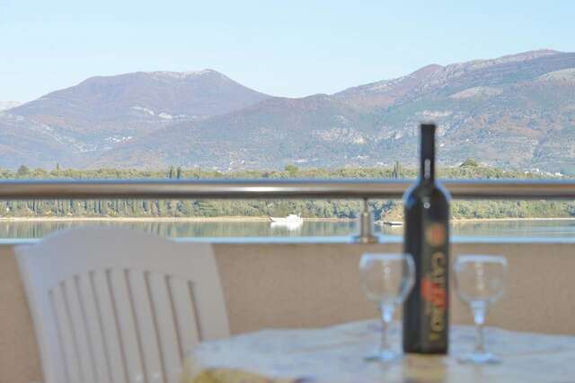 Апартаменты Apartments and Studios Jokić Тиват-7